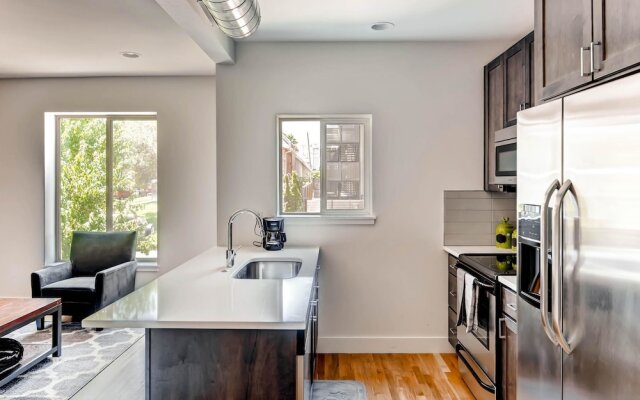 D024 2 Bedroom Apartment By Senstay