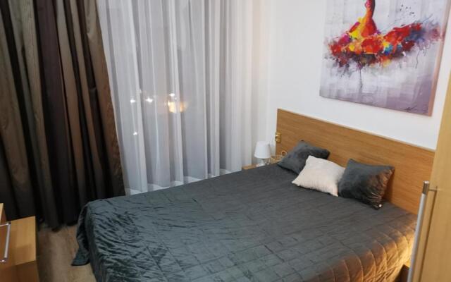 Paradise Bay D8 Apartment