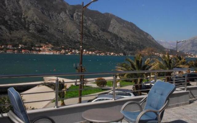 Bjelica Apartments Kotor