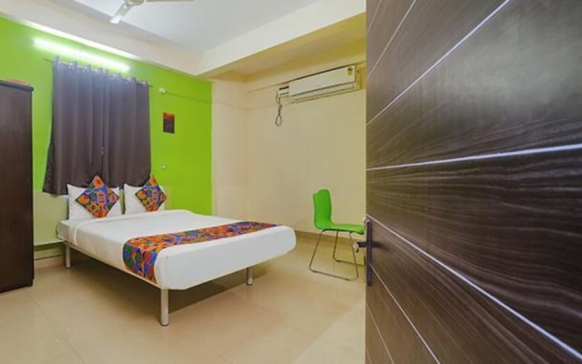 FabHotel Broholic