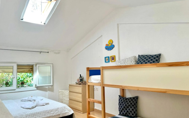 Studio Nikiti Beach
