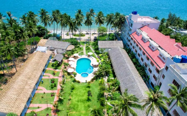 Sun & Sands Beach Hotel