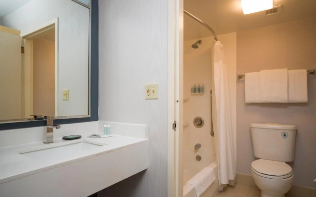 Courtyard by Marriott Sacramento Airport Natomas