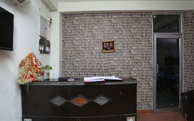 OYO 14746 Delhi Residency