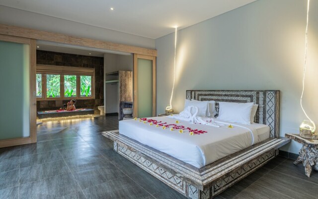 Brand New luxury 3BR Villa Ethnic Ubud 2