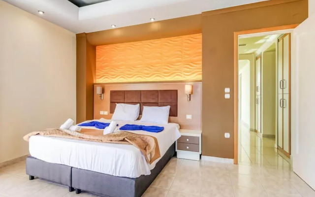 Beautiful Holiday Home With Private Pool
