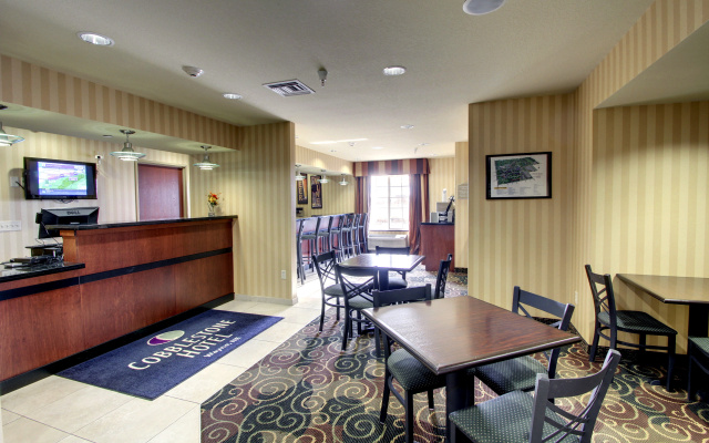 Cobblestone Hotel & Suites - Wayne