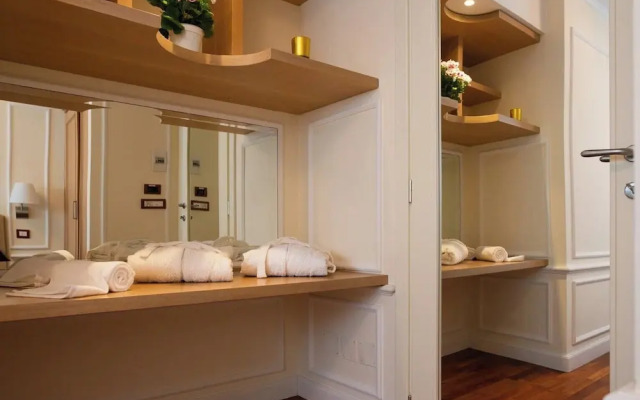 Villa Paradise-sleeps 20-pool-sea Views-pets