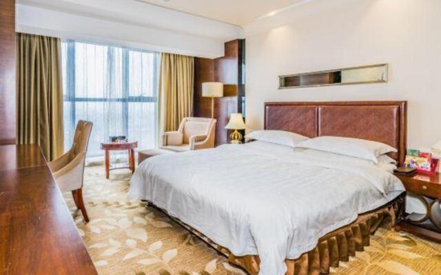 Royal Garden Hotel