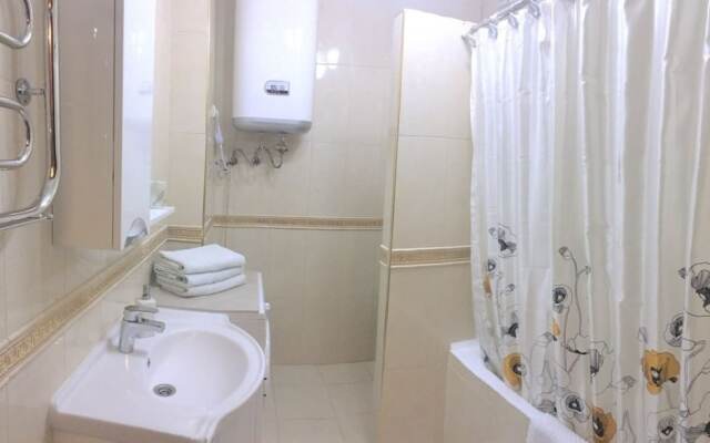 Central Apartment on Aleutskaya 19