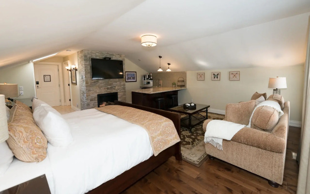 124 on Queen Hotel & Spa