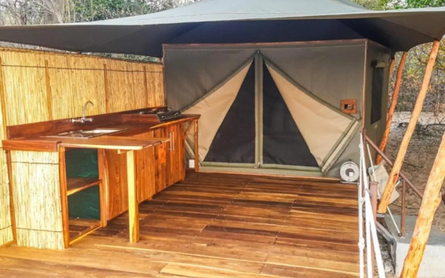 Mobola Lodge