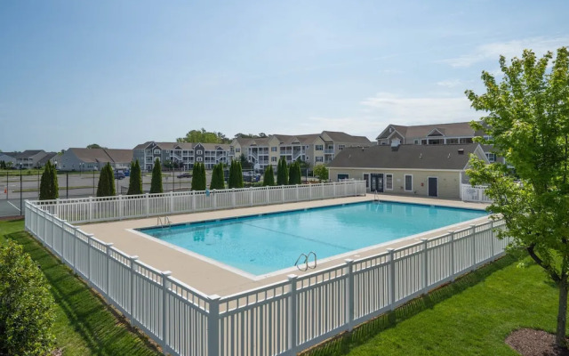 Grande at Canal Retreat Great Area in Rehoboth!