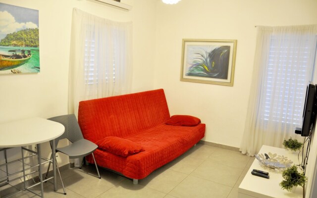 Isra Home Rothschild 8-2 Apartment