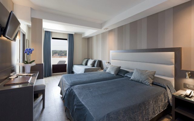 Hotel Reina Cristina