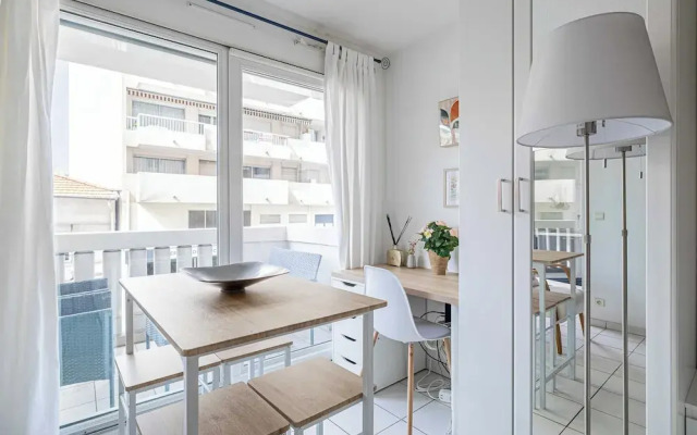 Charming Studio With Balcony & Pool -heart of Nice