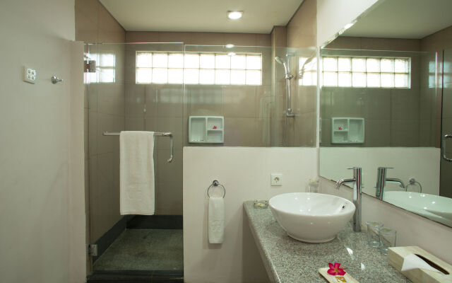 The Jayakarta Suite Komodo Flores