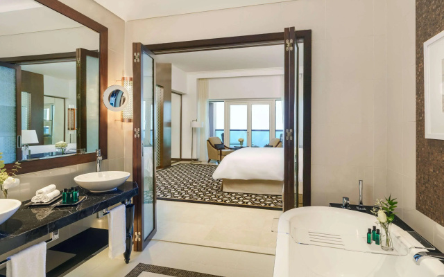 Rixos Marina Abu Dhabi