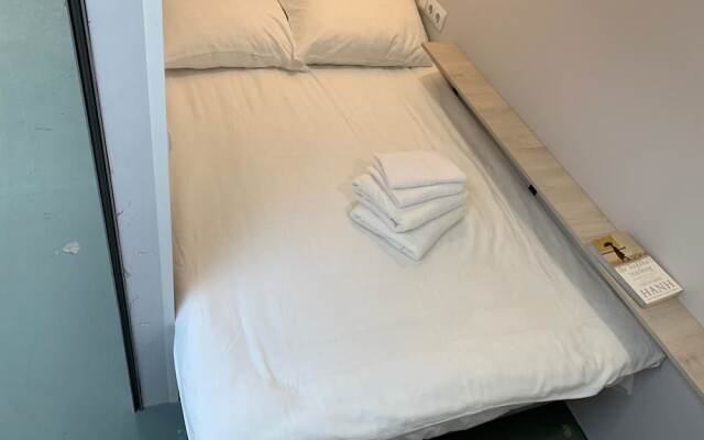 Happy Island - Hostel