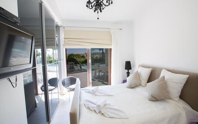 Villa Protaras Sunshine Stylish 4BDR Villa with Pool Close to Fig Tree Bay Beach