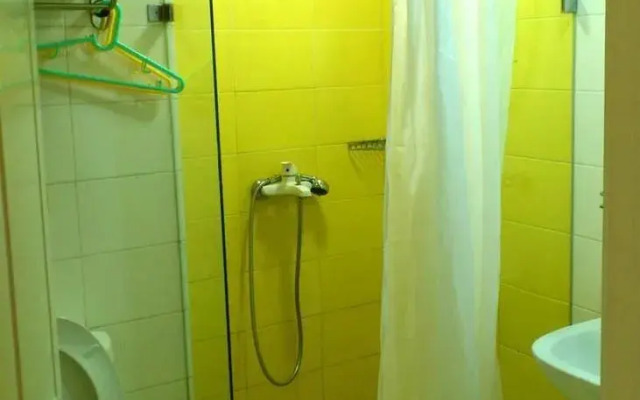 Home Inn Changshu Clothing City