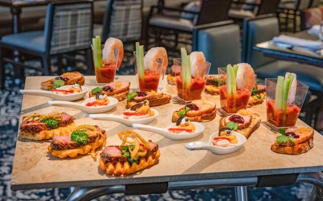 Crowne Plaza Albany - The Desmond Hotel by IHG