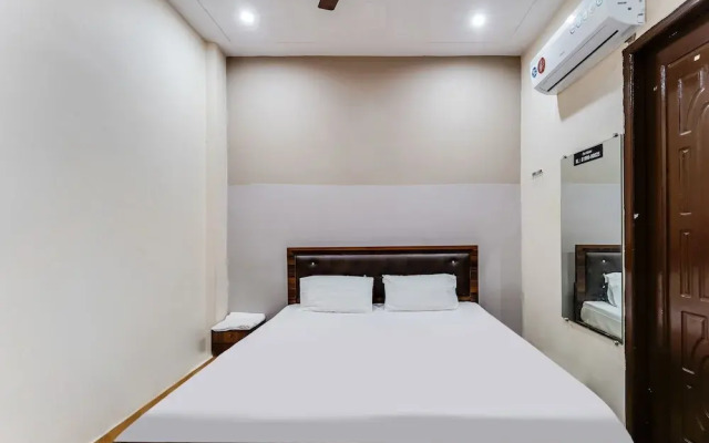 SPOT ON 61934 D Night Hotel