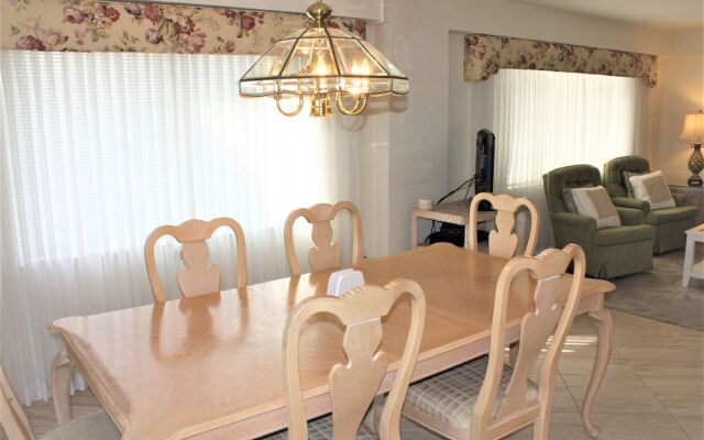 Jamaica Royale 301 - 2 Br Condo