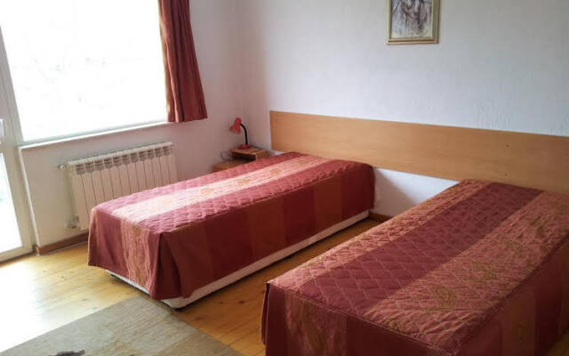 Pandea Guest House