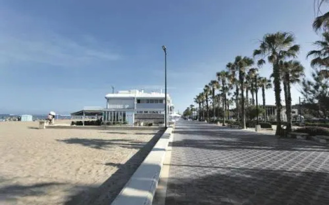 Holiday Apartments Malvarrosa Beach