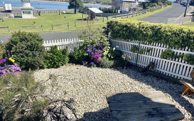 Poet's Cottage Stanley