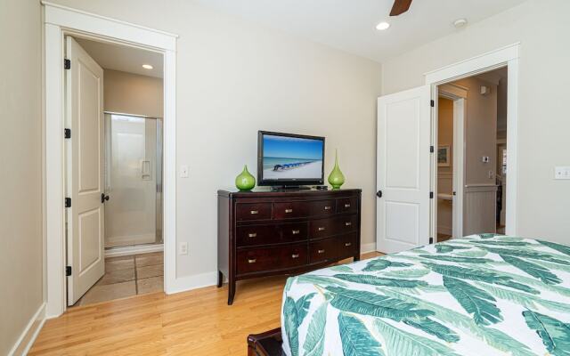 Sandestin Bungalo 46: Golf Cart, Pool, Beach