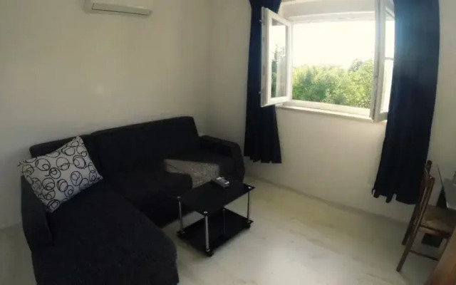 Apartment Nina