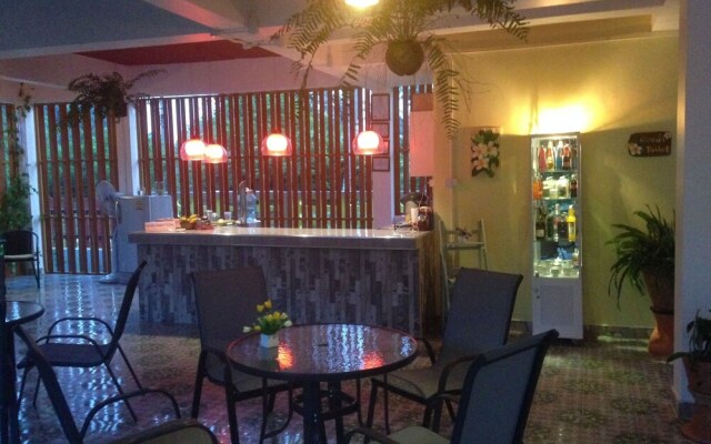 Bed & Breakfast To-Co