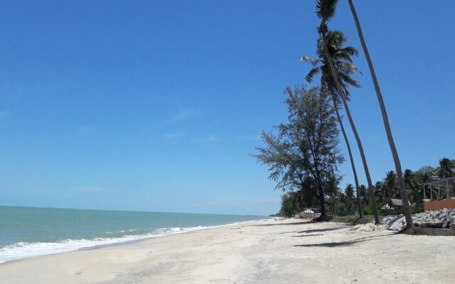 Phangpring Beach Resort