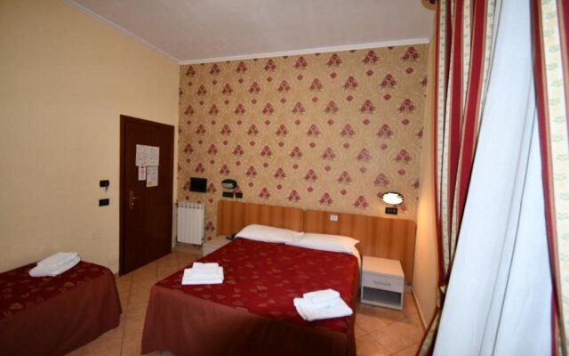 Hotel Ferrarese Roma