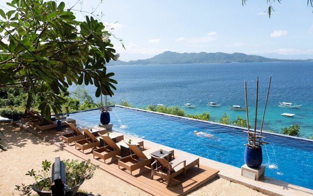 Vivere Azure Resort