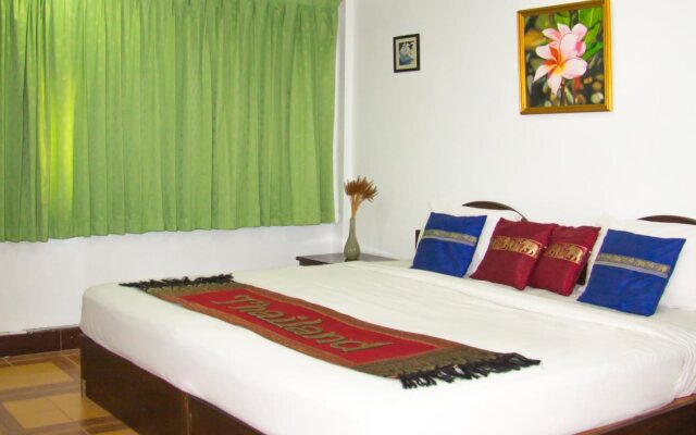 Sanuk Sabai Inn