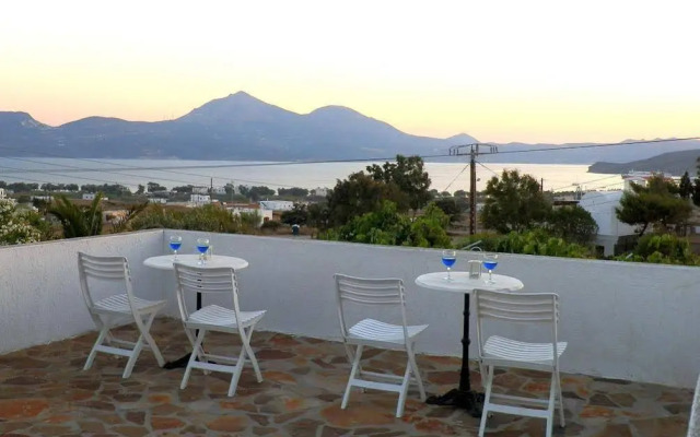 Parasporos Village
