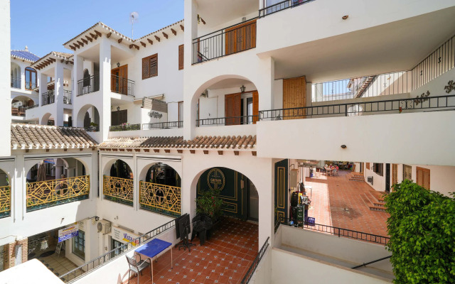 Snug holiday home in Villamartin with garden