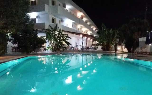Sotirakis Hotel Studios