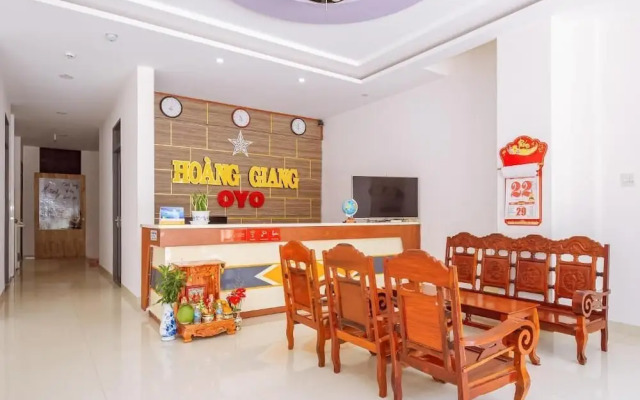 Hoang Giang Hotel by OYO Rooms
