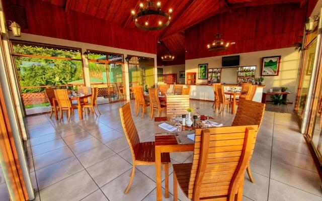 Ficus Sunset Suites
