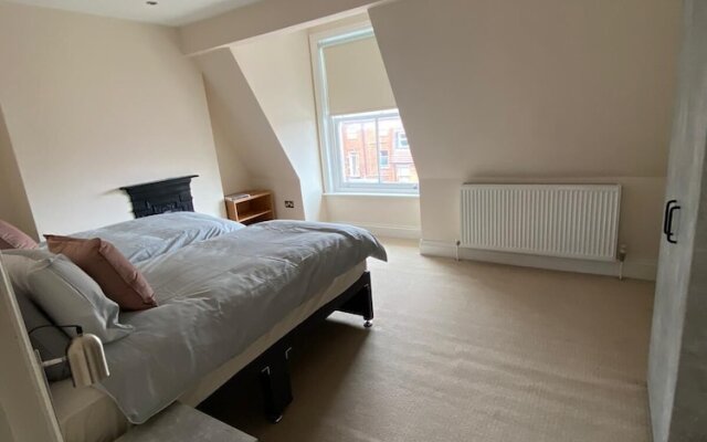 Central Location - 2 Bedroom Apartment