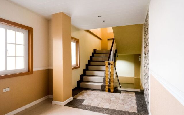 CA Country Artist Hotel - Hostel