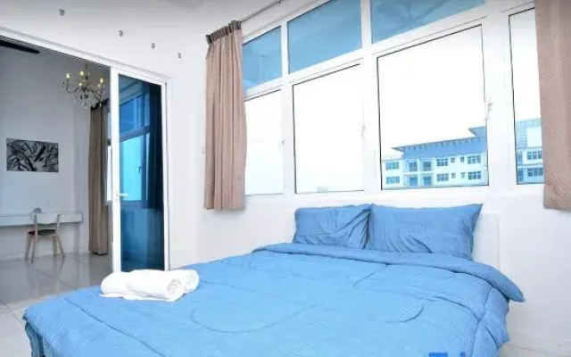 Cosy Private Home @ Sky.Pod