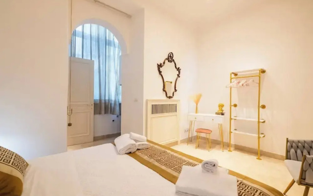 The One, Luxury Seaview With Piano