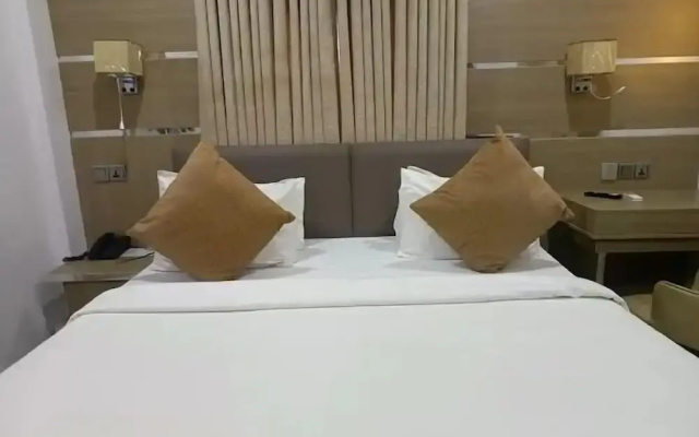 Haris Hotel