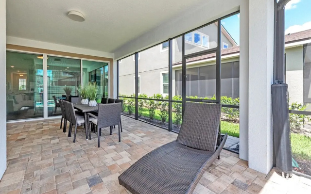 9022 Pelican Cove