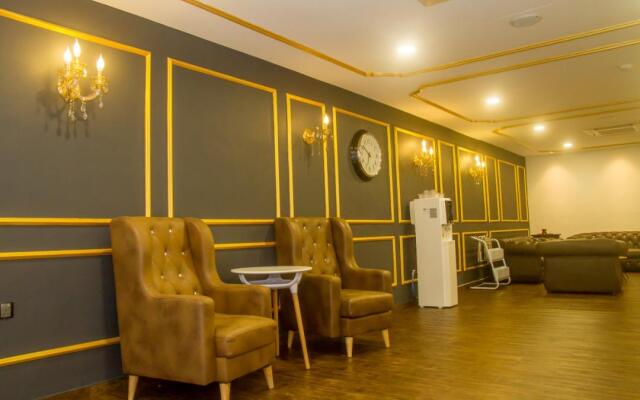 OYO 90403 North City Hotel